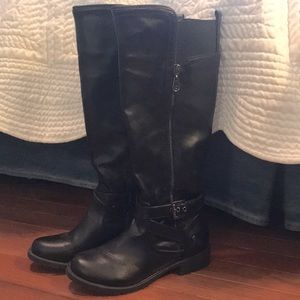 Black Boots